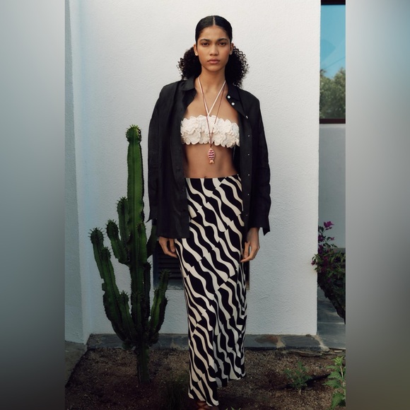 PRINTED MIDI SKIRT - Black and White - Zara - Picture 2 of 6